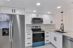 118 ROYAL PARK DR 1B, Oakland Park, FL 33309 Sold 11/14/23