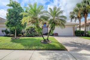 7698 Las Cruces Ct, Boynton Beach, FL 33437 Sold 10/19/23