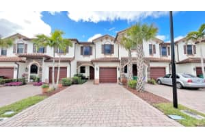 5480 NW 27th Ct 5480, Margate, FL 33063 Sold 11/29/23