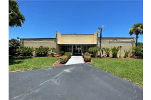 204 NW 46th Ct 204, Deerfield Beach, FL 33064 Sold 11/01/23