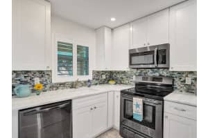 1340 NE 28th Ave 242, Pompano Beach, FL 33062 Sold 01/10/24