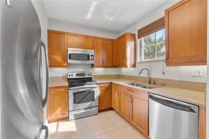 400 SW 14th Ave 400, Fort Lauderdale, FL 33312 Sold 11/20/23