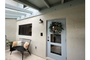 7840 SW 86th St 22, Miami, FL 33143 Sold 10/30/23