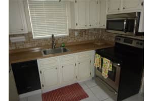 949 Pennsylvania Ave 301, Miami Beach, FL 33139 Sold 10/31/23