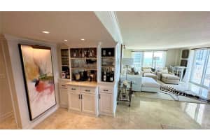 1 Las Olas Circle 816, Fort Lauderdale, FL 33316 Sold 12/14/23
