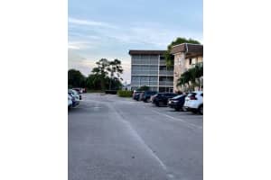 200 Village Green Cir E APT 108, Palm Springs, FL 33461, Sold 01/02/24