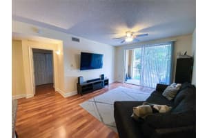 8000 N Nob Hill Rd 206, Tamarac, FL 33321 Sold 11/13/23