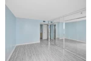 6830 Indian Creek Dr 3D, Miami Beach, FL 33141 Sold 11/09/23