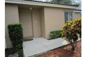 1752 SW 109th Ter 1752, Davie, FL 33324 Sold 01/29/24