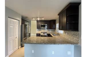 429 SW 204th Ave, Pembroke Pines, FL 33029 Sold 11/27/23