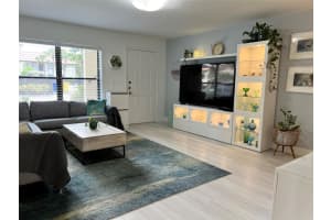 1 Via De Casas Sur 102, Boynton Beach, FL 33426 Sold 11/30/23