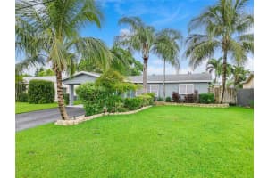 1773 NW 37th St, Oakland Park, FL 33309 Sold 01/23/24