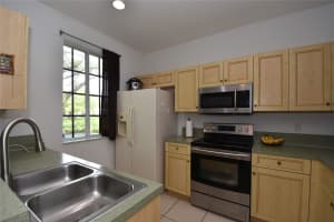 967 Tortuga Ln 967, Riviera Beach, FL 33404 Sold 11/14/23