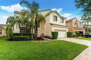 132 Cameron Dr, Weston, FL 33326 Sold 11/13/23