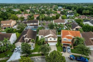 132 Cameron Dr, Weston, FL 33326 Sold 11/13/23