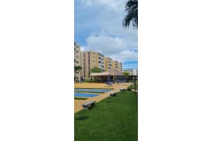 420 NE 12 AVE 301, Hallandale Beach, FL 33009 Sold 12/22/23