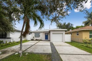 2227 Cody St, Hollywood, FL 33020 Sold 04/30/24