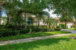 9681 Via Grandezza, Wellington, FL 33411 Sold 12/03/23