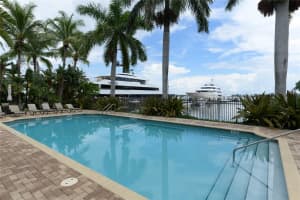 3940 N Flagler Dr 203, West Palm Beach, FL 33407 Sold 12/13/23