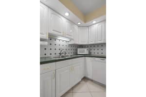 6409 Bay Club Dr 1, Fort Lauderdale, FL 33308 Sold 11/10/23
