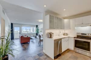 401 Golden Isle Dr 1101, Hallandale Beach, FL 33009 Sold 01/12/24