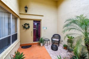 358 NW 40th Ter, Deerfield Beach, FL 33442 Sold 12/01/23