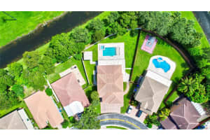 7219 NW 23rd St, Pembroke Pines, FL 33024 Sold 12/01/23