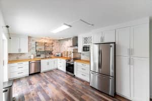 6105 SE Riverboat Dr, Stuart, FL 34997 Sold 11/21/23