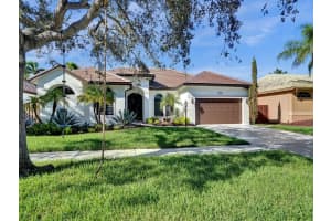 16427 Mariposa Cir S, Fort Lauderdale, FL 33331 Sold 11/20/23
