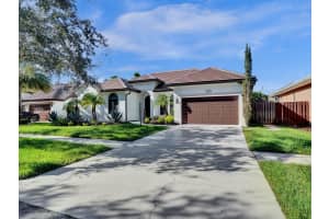 16427 Mariposa Cir S, Fort Lauderdale, FL 33331 Sold 11/20/23