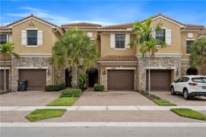 10205 Wellington Parc Dr, Wellington, FL 33449 Sold 11/09/23