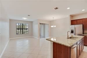 10205 Wellington Parc Dr, Wellington, FL 33449 Sold 11/09/23