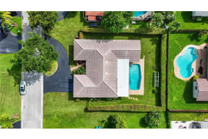 260 NW 91st Ave, Coral Springs, FL 33071 Sold 12/07/23