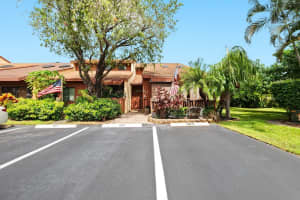 463 SE 11th Ter 463, Dania Beach, FL 33004 Sold 01/23/24