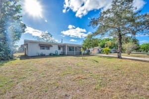 214 Beach Ave, Port St Lucie, FL 34952 Sold 12/26/23