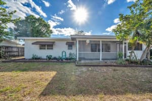 214 Beach Ave, Port St Lucie, FL 34952 Sold 12/26/23