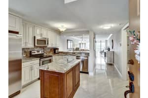 6426 Coral Lake Dr 302, Margate, FL 33063 Sold 11/20/23