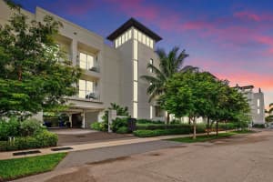 236 Garden Ct 236, Lauderdale By The Sea, FL 33308 Sold 12/06/23