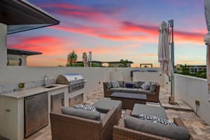 236 Garden Ct 236, Lauderdale By The Sea, FL 33308 Sold 12/06/23