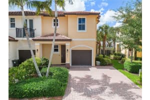 6954 Long Pine Cir 6954, Coconut Creek, FL 33073 Sold 12/19/23