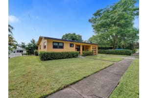 821 NW 13th Ave, Dania Beach, FL 33004 Sold 11/17/23