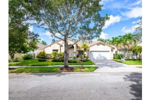 863 Verona Lake Dr, Weston, FL 33326 Sold 03/19/24