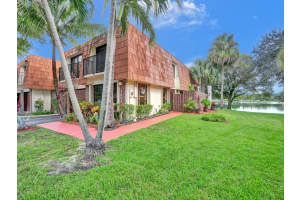 1691 S Coral Ter 1691, North Lauderdale, FL 33068 Sold 12/08/23
