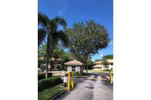 9905 Pineapple Tree Dr 212, Boynton Beach, FL 33436 Sold 03/05/24