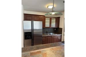 1725 JAMES AV 28, Miami Beach, FL 33139 Sold 12/20/23