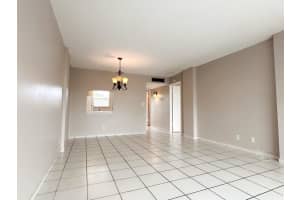 109 Royal Park Dr 3E, Oakland Park, FL 33309 Sold 11/29/23