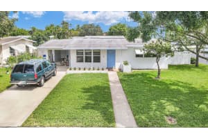 8 NE 15th Ave, Pompano Beach, FL 33060 - MLS#F10403912