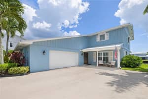 24 SW Riverway Blvd, Palm City, FL 34990 Sold 05/23/24