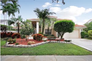 1832 NW 109th Ave, Plantation, FL 33322 Sold 12/08/23