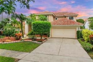 1832 NW 109th Ave, Plantation, FL 33322 Sold 12/08/23
